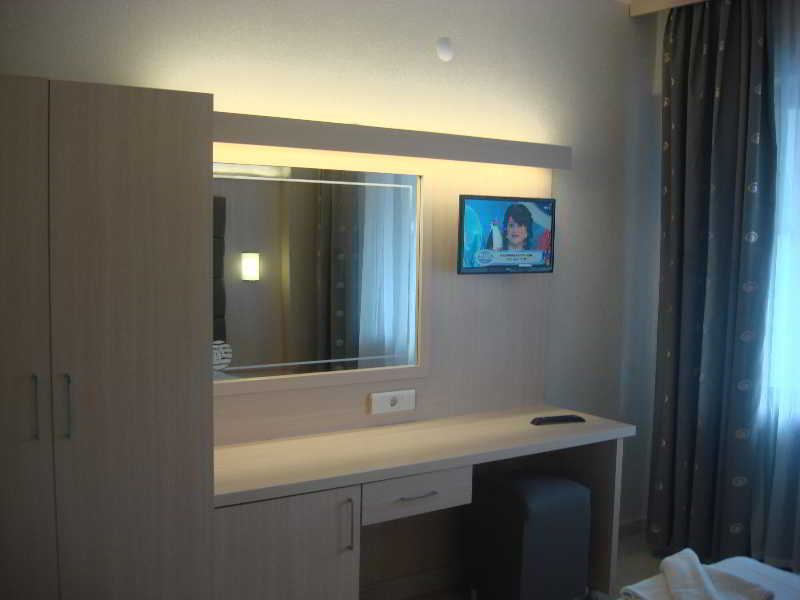 Ozcan Beach Hotel Turunç Extérieur photo